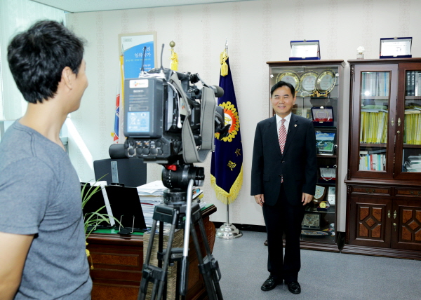 CJ헬로비전 추석맞이 인터뷰