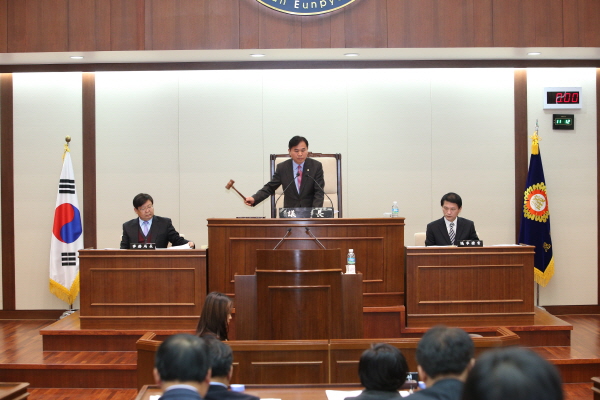 제235회 은평구의회 임시회_제2차 본회의_폐회-1