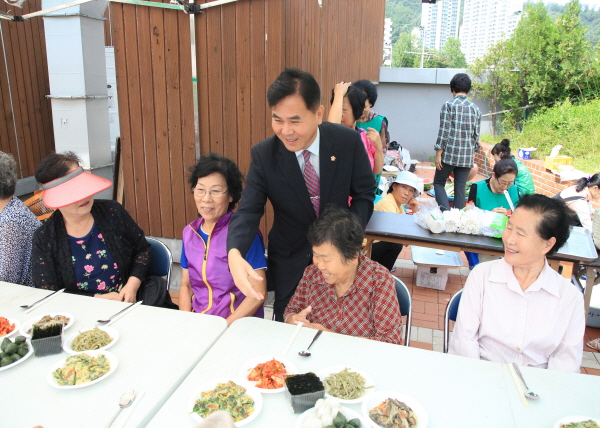 추석맞이 사랑의 송편 나누기 행사