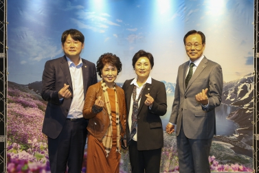 평화통일음악회 및 평화사진전 통일시화전