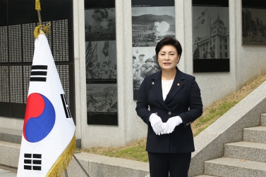  제65회 현충일 625참전유공자 호국영웅 명비 참배